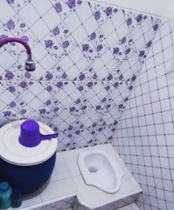 Ide Desain Toilet Dengan Kloset Jongkok Minimalis